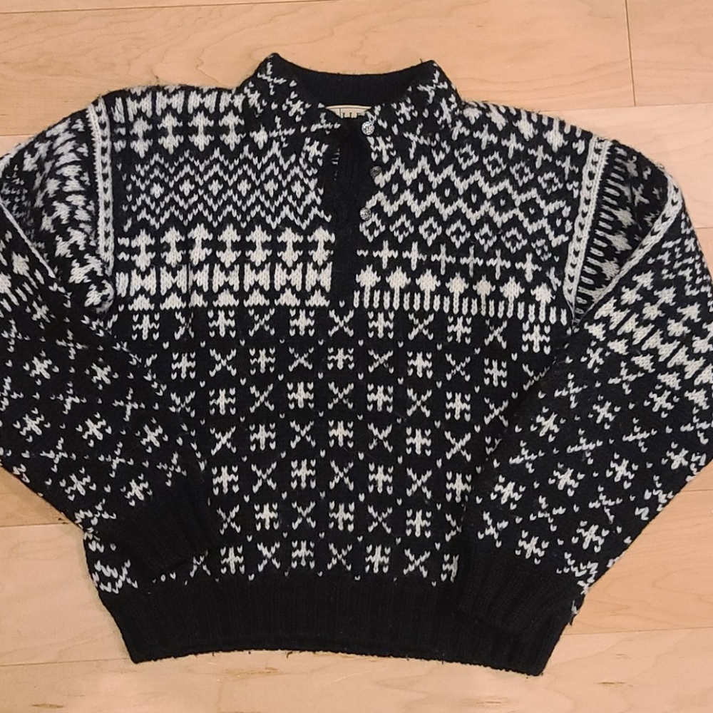 LL Bean Vintage Wool Sweater- so soft and amazing